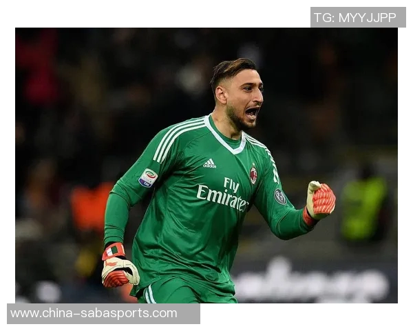 多纳鲁马勇猛出击铲断对手单刀展现门将风采