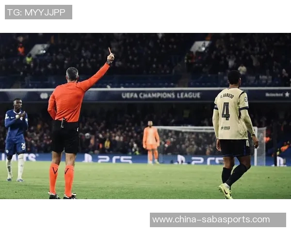 巴萨中卫危机加剧埃里克加西亚鼻梁骨折仅剩阿劳霍和库巴西可用