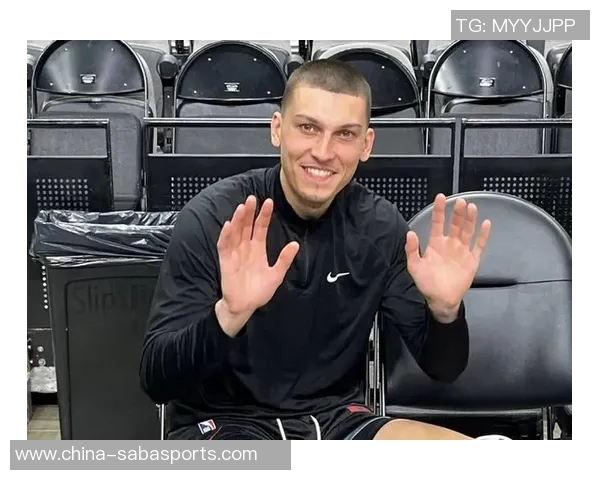 希罗重返赛场感受美妙开心打出精彩表现并喜获胜利